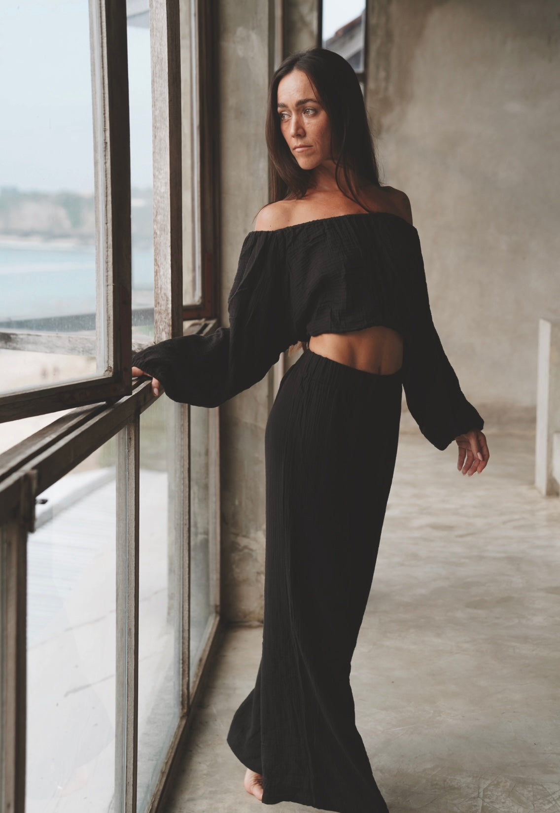 Off-shoulder Black Lounge set