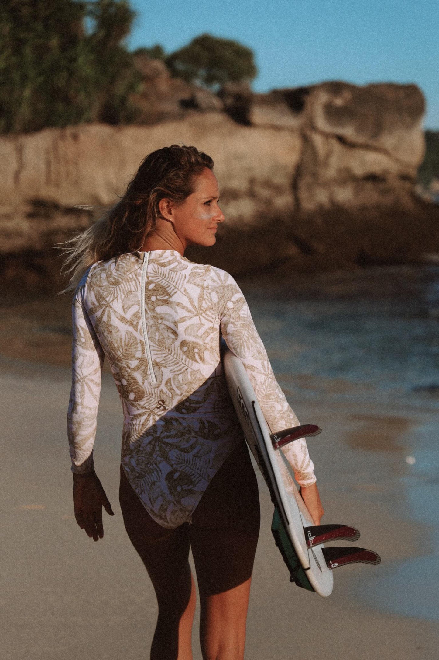 Smooth back-zip tropical surf body