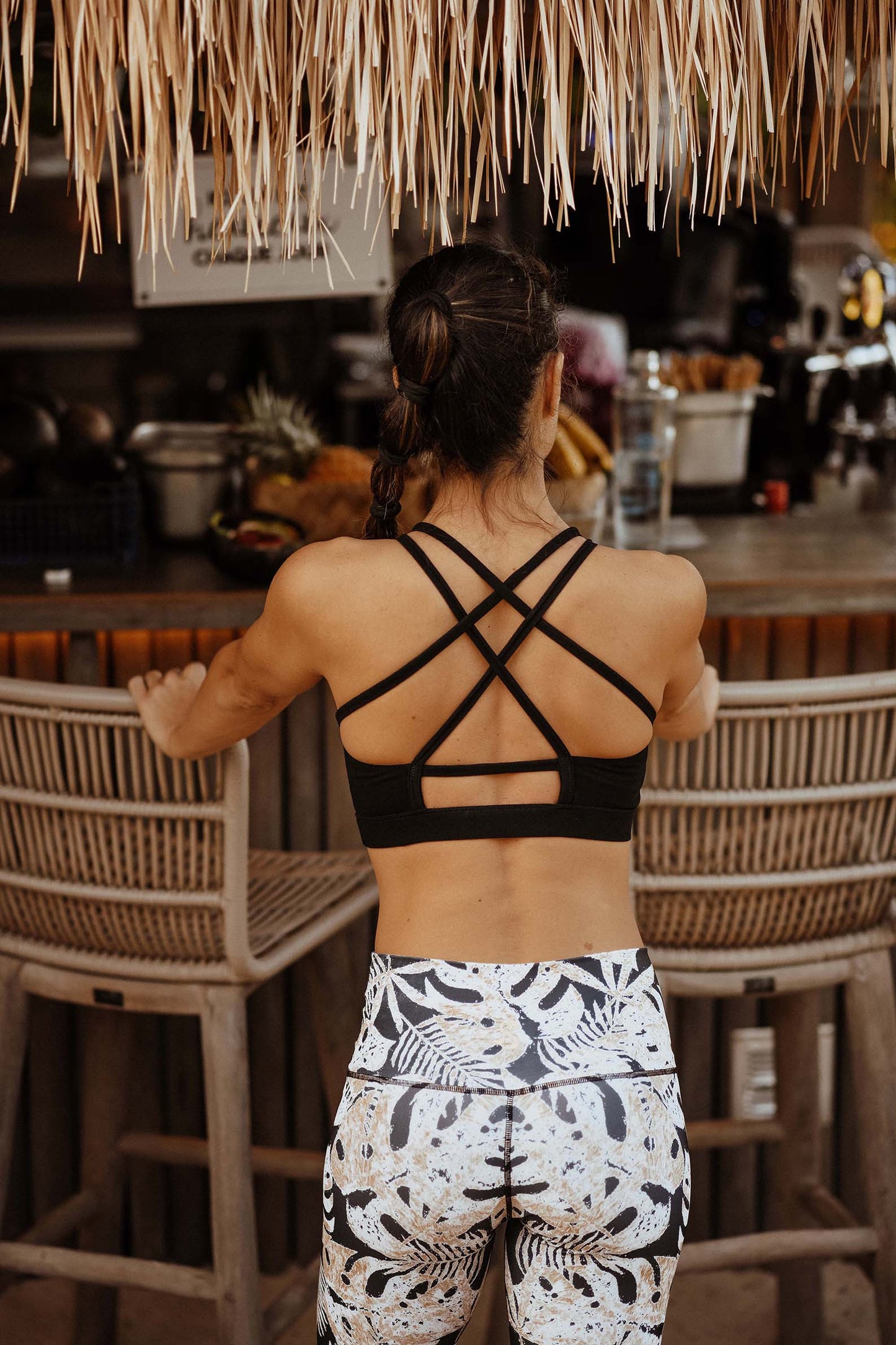 Tropical black gold leggings