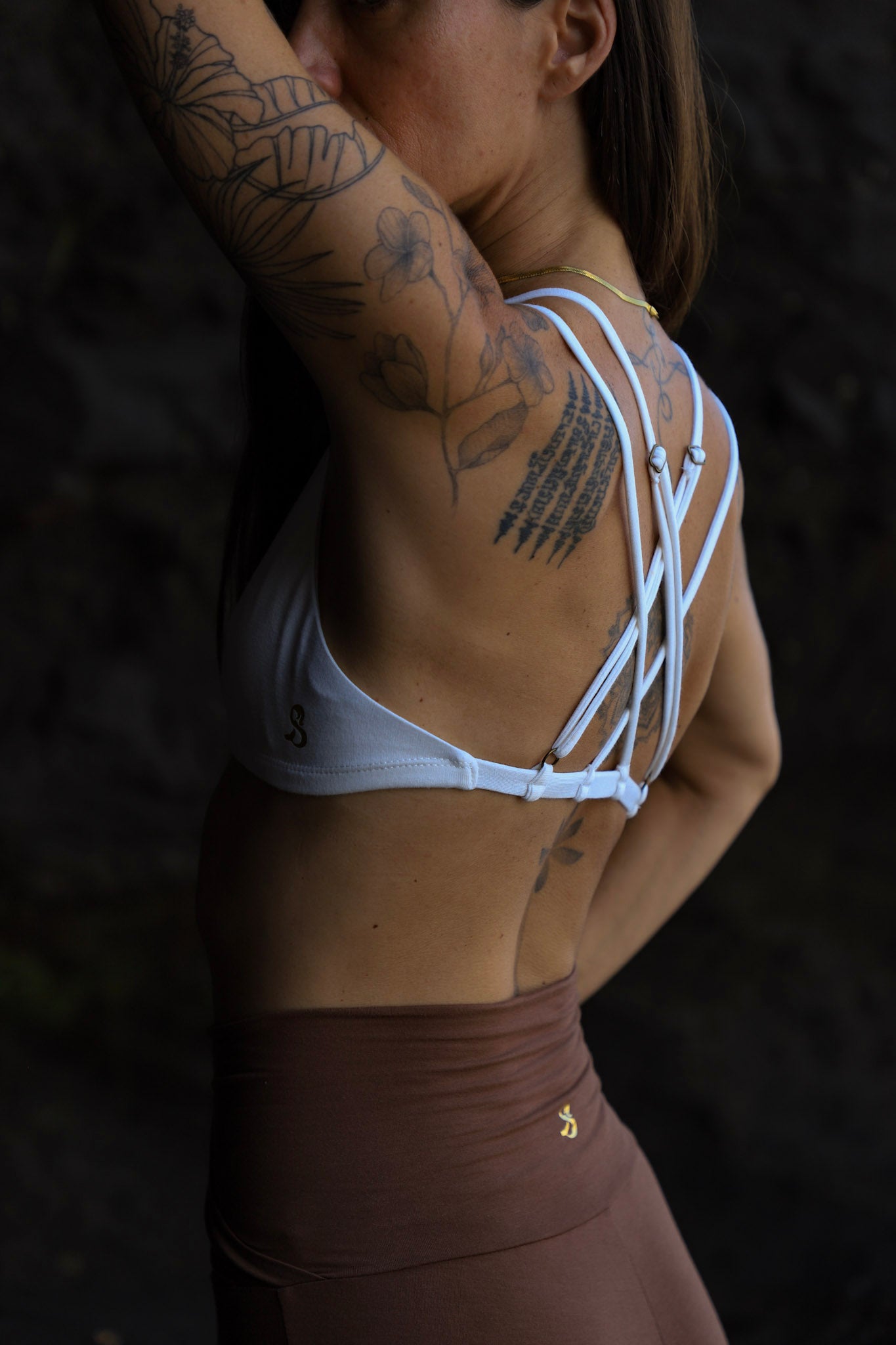 Smooth cross back white bra